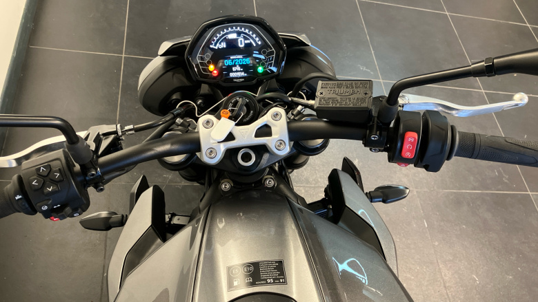 Triumph Street Triple R (23MY)